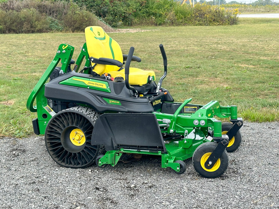 2023 John Deere Z950M Mower/Zero Turn