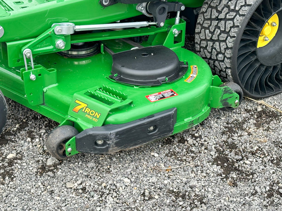 2023 John Deere Z950M Mower/Zero Turn