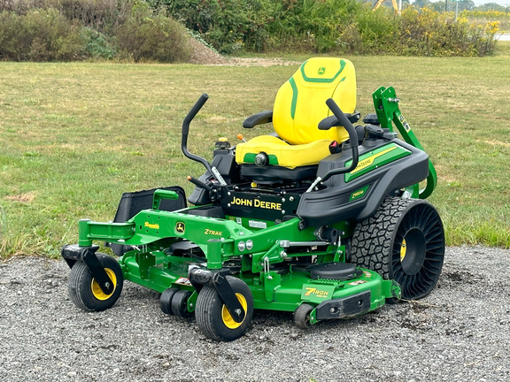 2023 John Deere Z950M Mower/Zero Turn