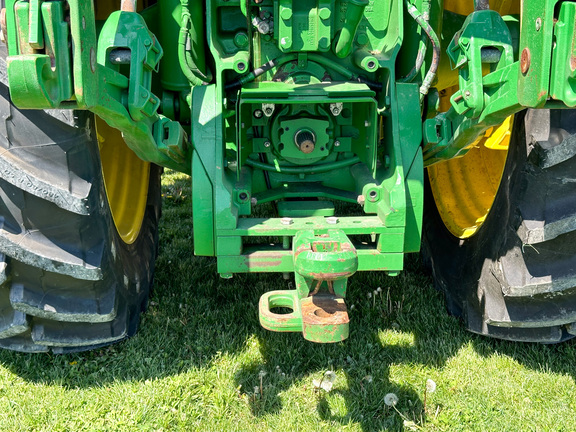 2014 John Deere 8285R Tractor