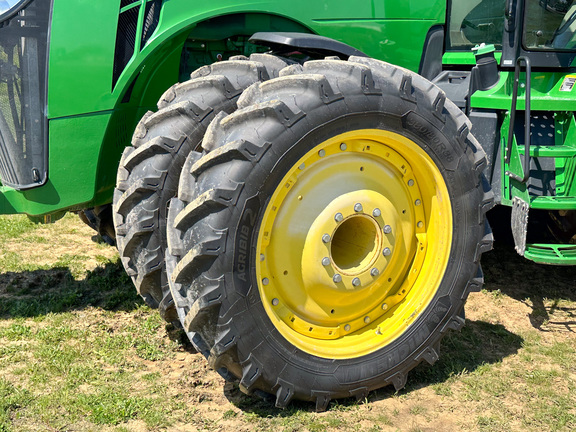 2014 John Deere 8285R Tractor