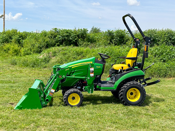 2024 John Deere 1025R Tractor Compact