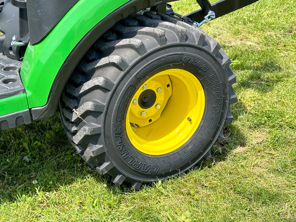 2024 John Deere 1025R Tractor Compact