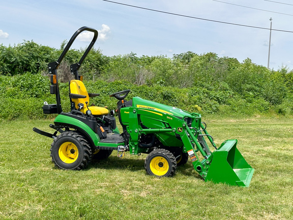 2024 John Deere 1025R Tractor Compact