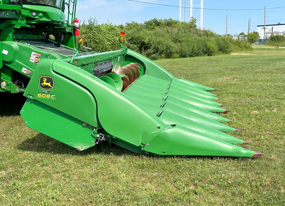 2014 John Deere 608C Header Corn Head