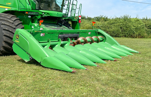 2014 John Deere 608C Header Corn Head