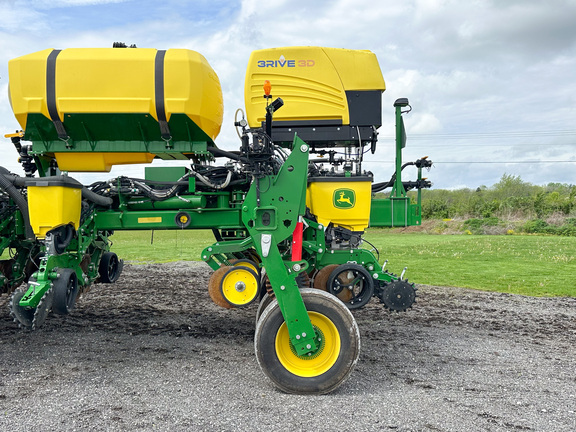 2022 John Deere 1775NT Planter