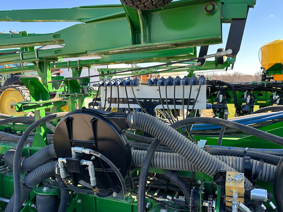 2019 John Deere 1775NT Planter