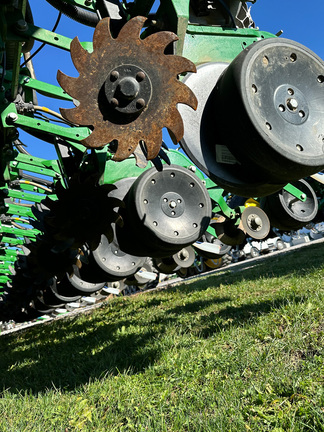 2019 John Deere 1775NT Planter