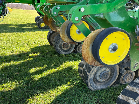 2019 John Deere 1775NT Planter