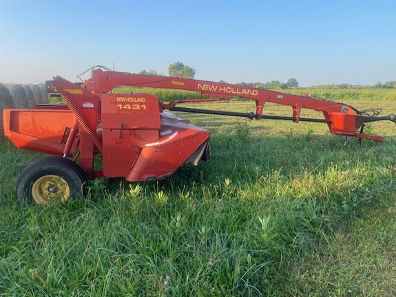 2000 New Holland 1431 Mower Conditioner