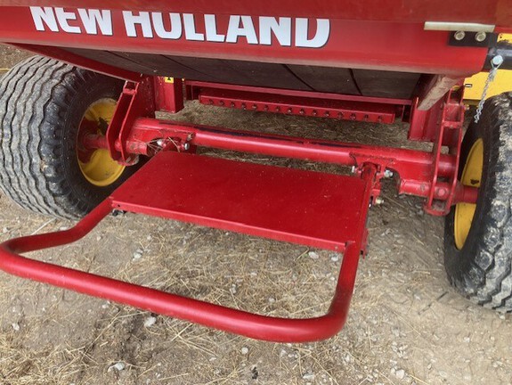 2021 New Holland ROLL-BELT 450 Baler/Round