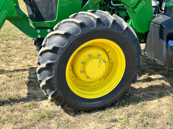 2023 John Deere 5100E Tractor