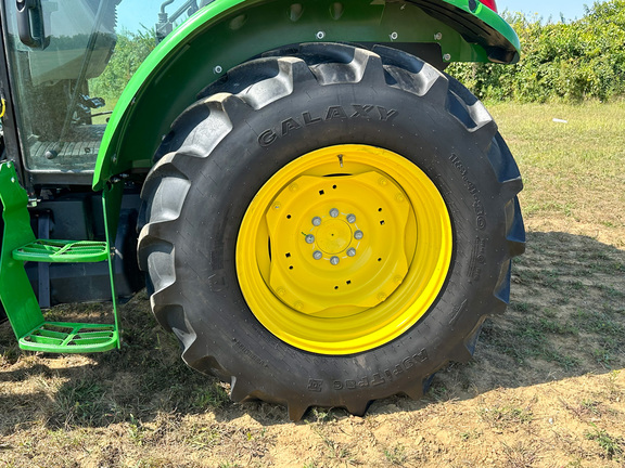 2023 John Deere 5100E Tractor