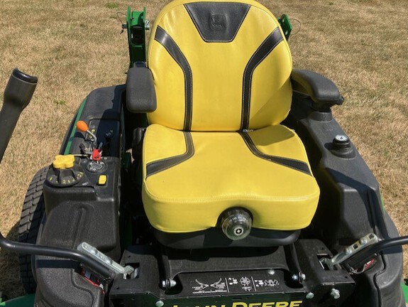 2017 John Deere Z950R Mower/Zero Turn