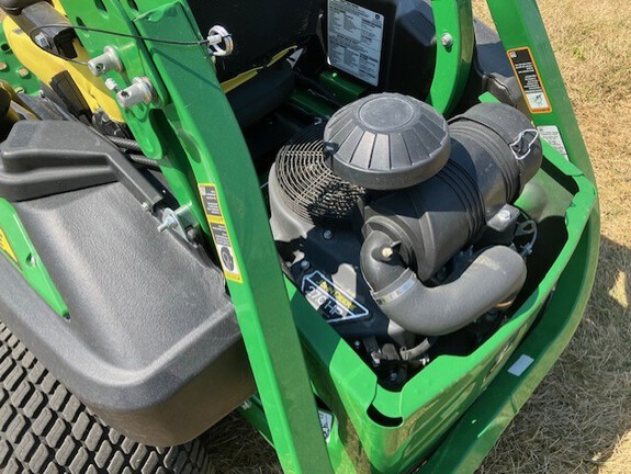 2017 John Deere Z950R Mower/Zero Turn