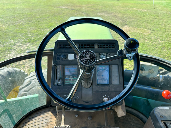 1990 John Deere 8560 Tractor 4WD