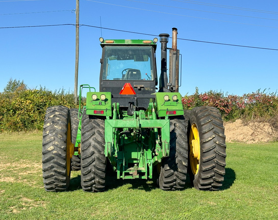 1990 John Deere 8560 Tractor 4WD