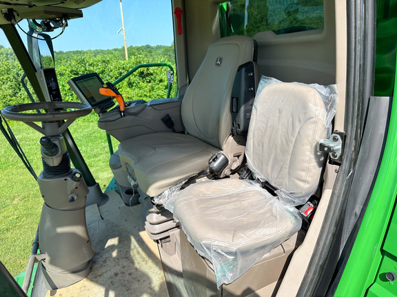 2023 John Deere S770 Combine