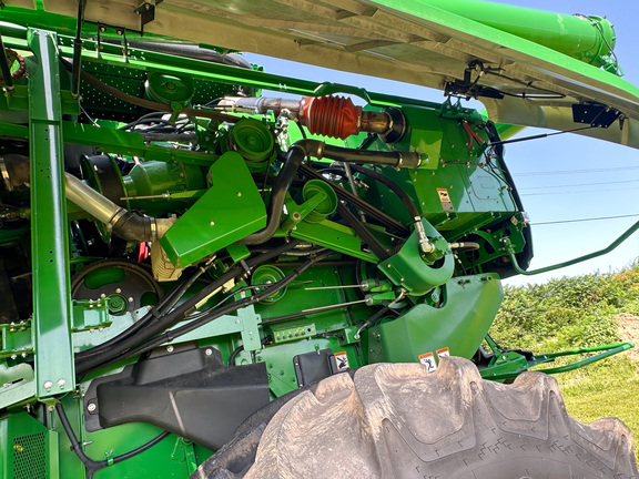 2023 John Deere S770 Combine