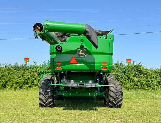 2023 John Deere S770 Combine