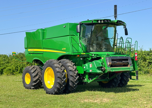 2023 John Deere S770 Combine