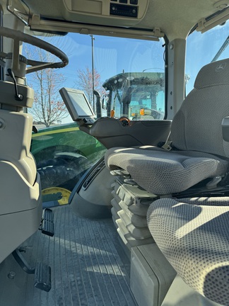 2016 John Deere 8295R Tractor