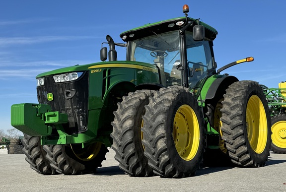 2016 John Deere 8295R Tractor