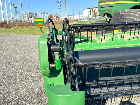 2012 John Deere 635FD Header Combine