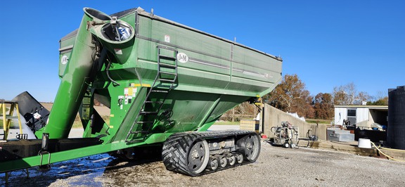 2015 J&M 1110 Grain Cart