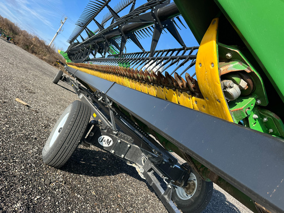 2017 John Deere 640FD Header Combine