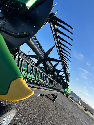 2017 John Deere 640FD Header Combine