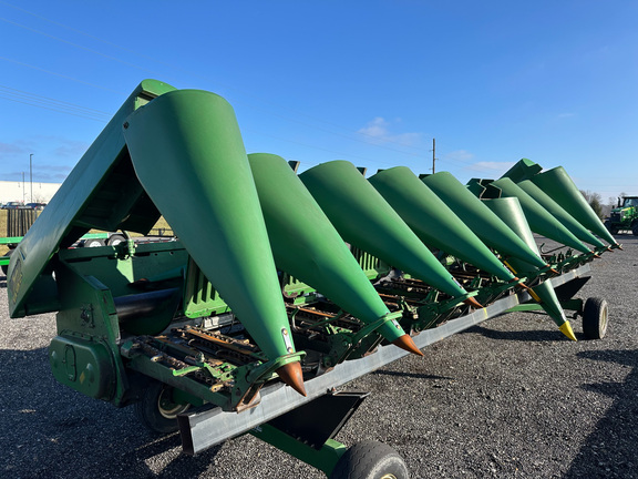 1998 John Deere 893 Header Corn Head