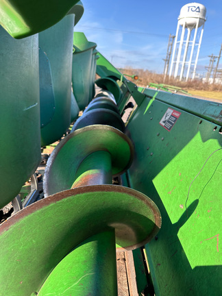 1998 John Deere 893 Header Corn Head