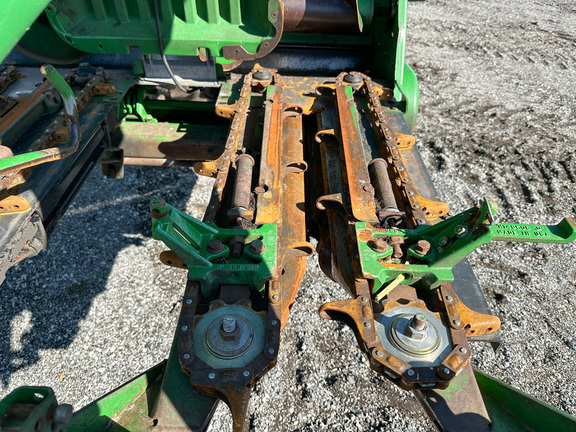 1998 John Deere 893 Header Corn Head