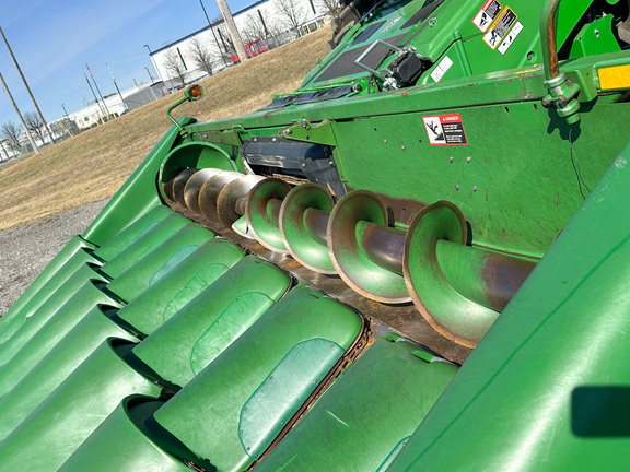 1998 John Deere 893 Header Corn Head