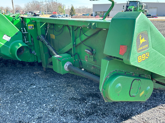 1998 John Deere 893 Header Corn Head