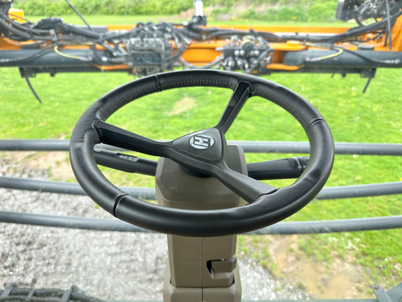 2023 Hagie STS12 Sprayer/High Clearance