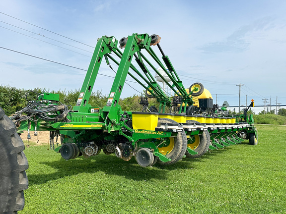 2012 John Deere 1770NT Planter