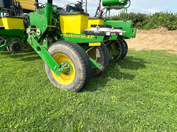 2012 John Deere 1770NT Planter