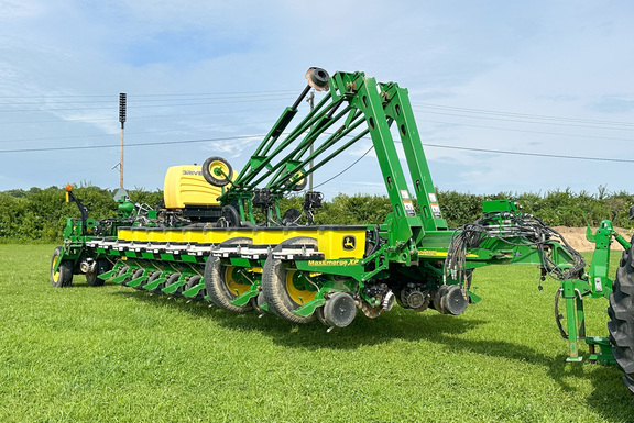 2012 John Deere 1770NT Planter