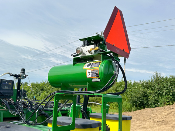 2012 John Deere 1770NT Planter