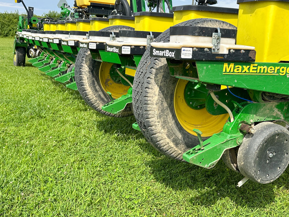 2012 John Deere 1770NT Planter