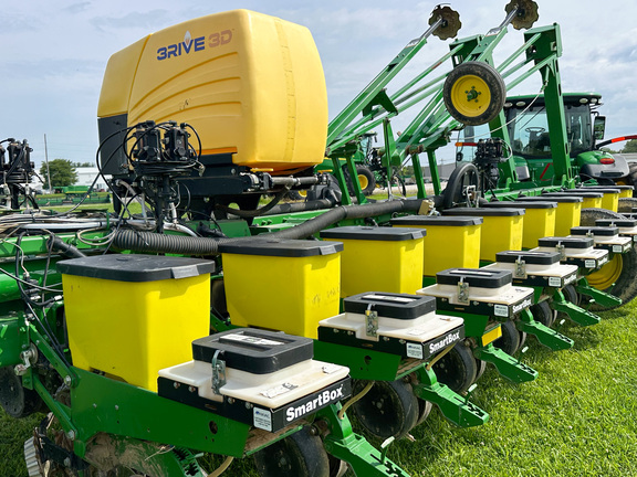 2012 John Deere 1770NT Planter