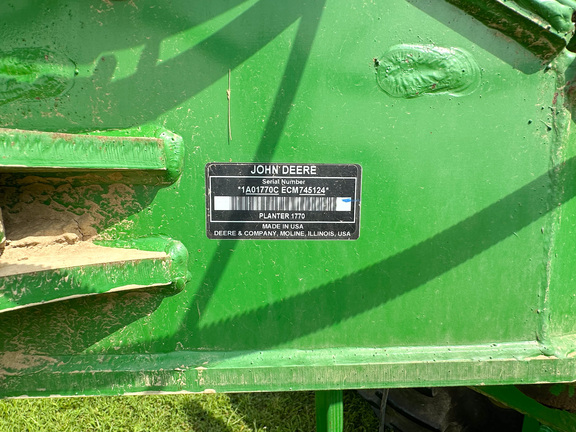 2012 John Deere 1770NT Planter
