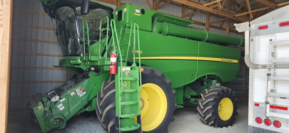 2020 John Deere S780 Combine