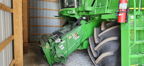 2020 John Deere S780 Combine