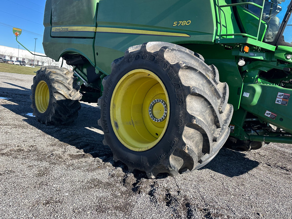 2020 John Deere S780 Combine