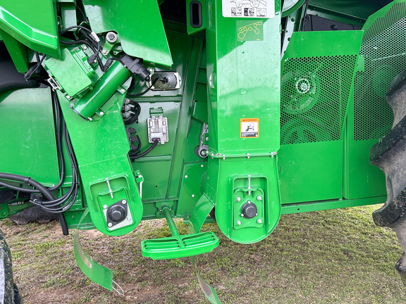 2020 John Deere S780 Combine