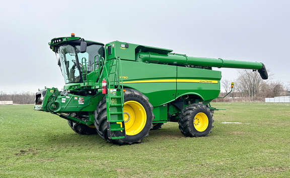 2020 John Deere S780 Combine